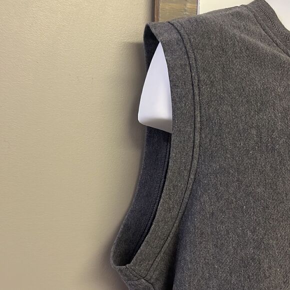 Greg Norman Heather Gray Sleeveless Golf V-Neck Vest- Medium - Picture 7 of 13